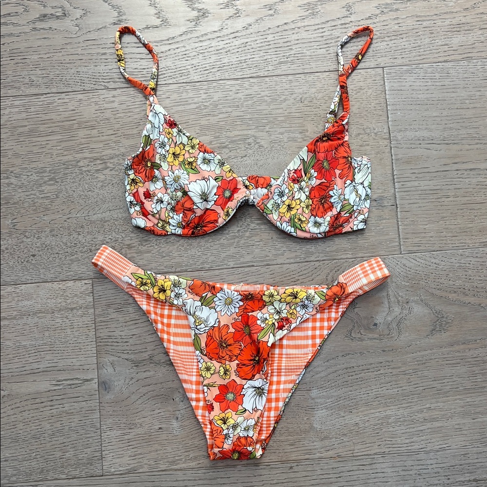 VDM Floral Orange Bikini Set Reversible (top: S; bottoms: M)